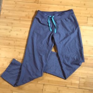 Figs Livingston bottoms XSP like new